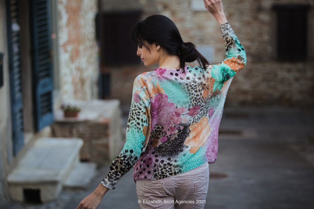 Water Lily Leopard Knit - Click Image to Close