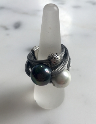 Wire Ring With Pearls
