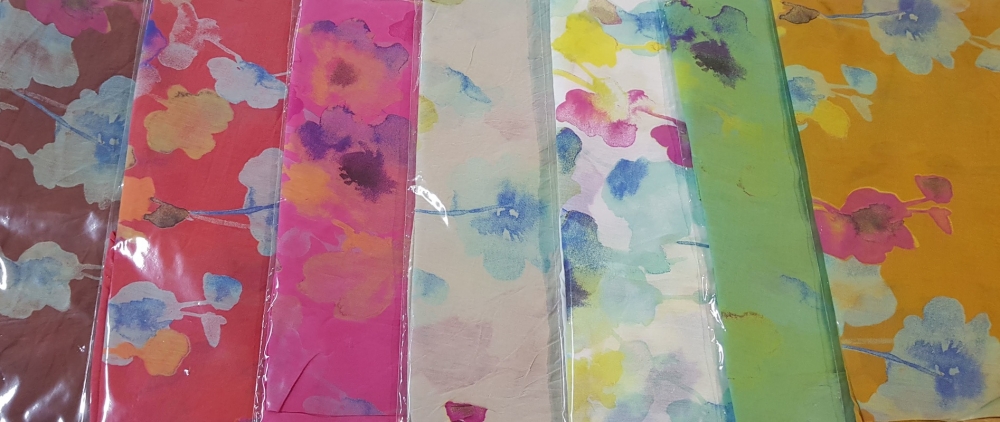 Watercolour Floral Print Scarf - Click Image to Close