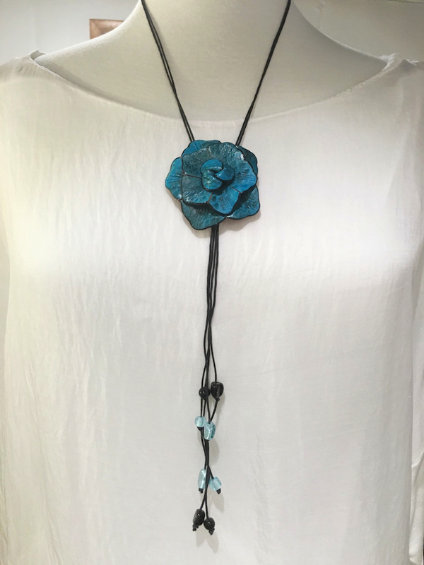 Snake Rose Necklace - Click Image to Close