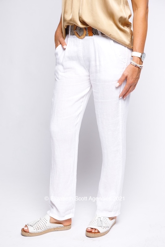 Linen tapered pants with Black and white belt Linen tapered pants with Black and white belt