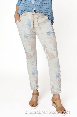 Sketched Flower Print Pant