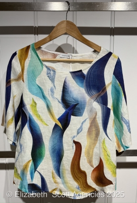 River Gum Leaf Top